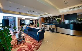 Outlet Hotel  4*